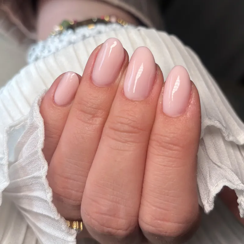 Verzorgde naturel nagels